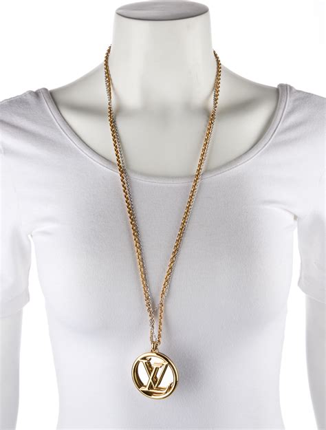 louis vuitton chain pendant|louis vuitton pendant necklace.